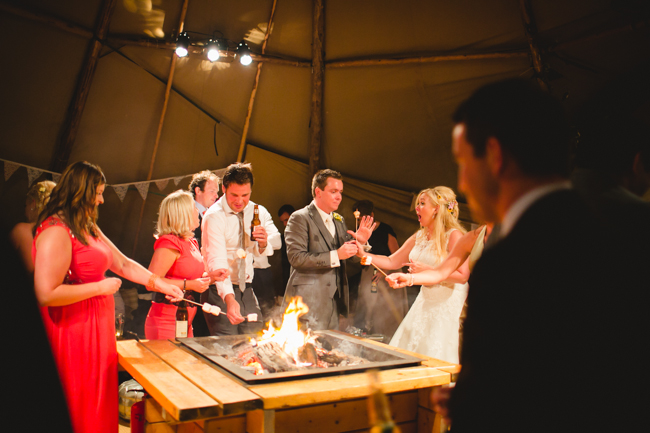 Blackbox Photography - Tipi wedding - 140