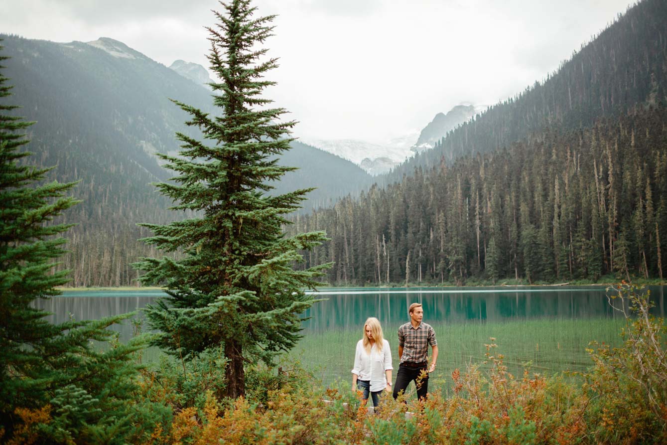 Joffre Lake Photographer - Jessica & Brian012