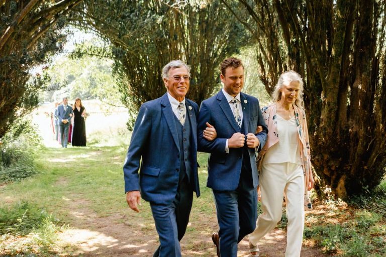 lisnavagh-house-forest-wedding0038