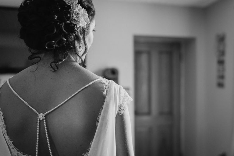 chilled-back-garden-diy-wedding0035