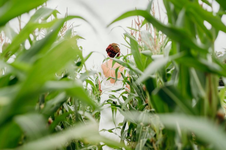 chilled-back-garden-diy-wedding0040