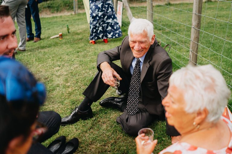 chilled-back-garden-diy-wedding0102